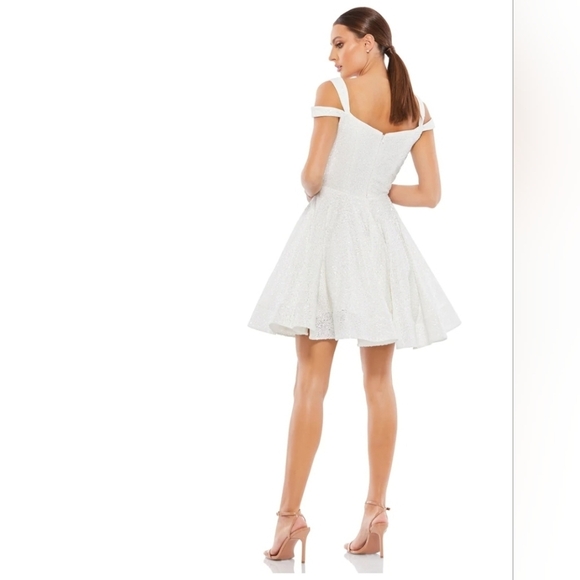 Mac Duggal, Sequined Cut Out Shoulder Skater Dress, Whit Sequins, Size‎ 6, NWT - Picture 2 of 15